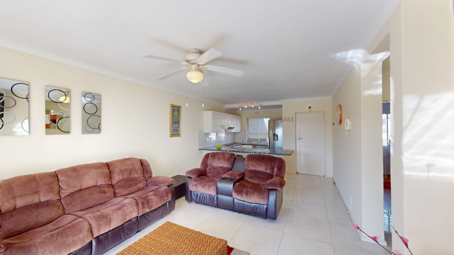 2 Bedroom Property for Sale in Harbour Island Western Cape